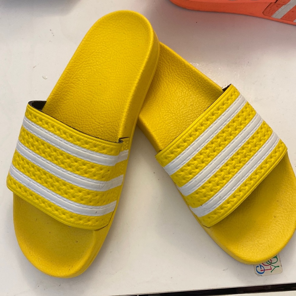 Hello Adidas Slides. Sz 6